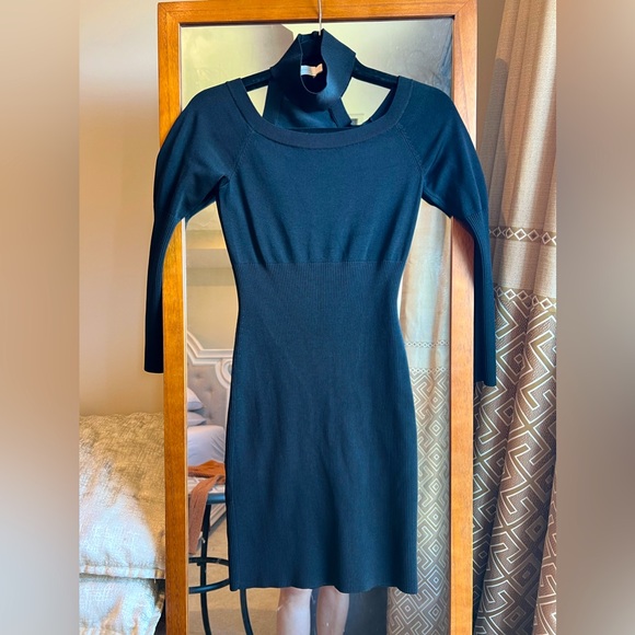 Jonathan Simkhai
Turtleneck Mini Dress size Small stretchable - Picture 5 of 6